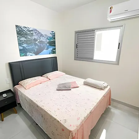202- Apartamento De 2 Quartos Para Ate 5 Hospedes Patos de Minas Exterior photo