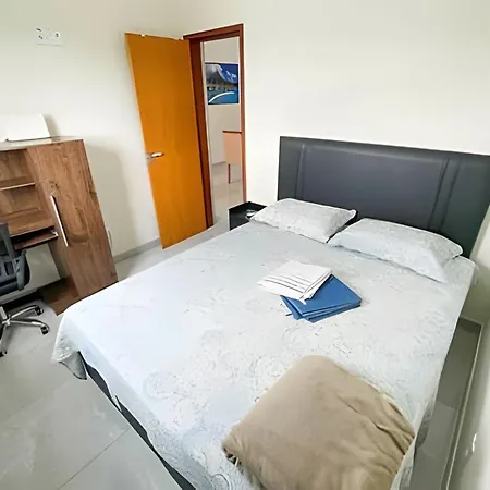 202- Apartamento De 2 Quartos Para Ate 5 Hospedes Patos de Minas Exterior photo
